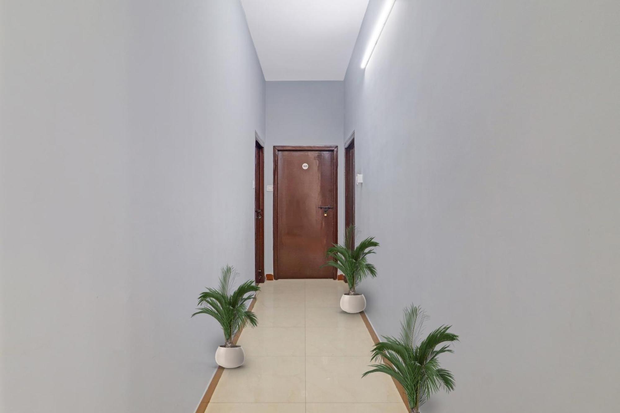 Hotel O Jagannath Near Shilparamam Kondapur  Экстерьер фото